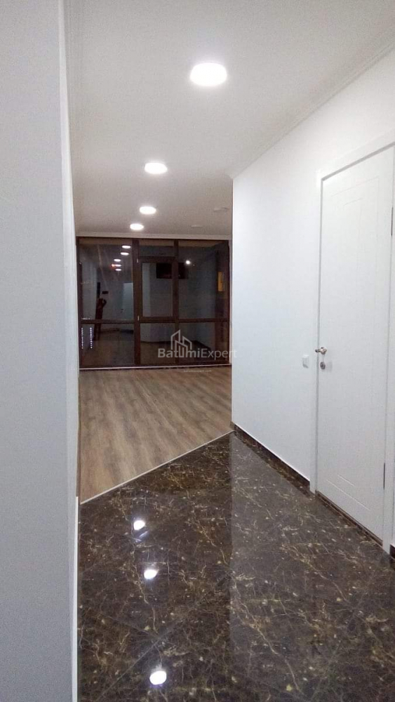 شقة سكنية 75 متر مربع - 26 مايو, Batumi, جورجيا