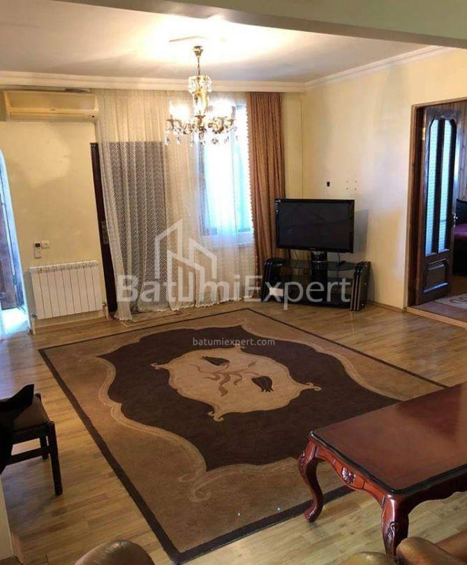 شقة سكنية 100 متر مربع - يوريفسكايا, Batumi, جورجيا