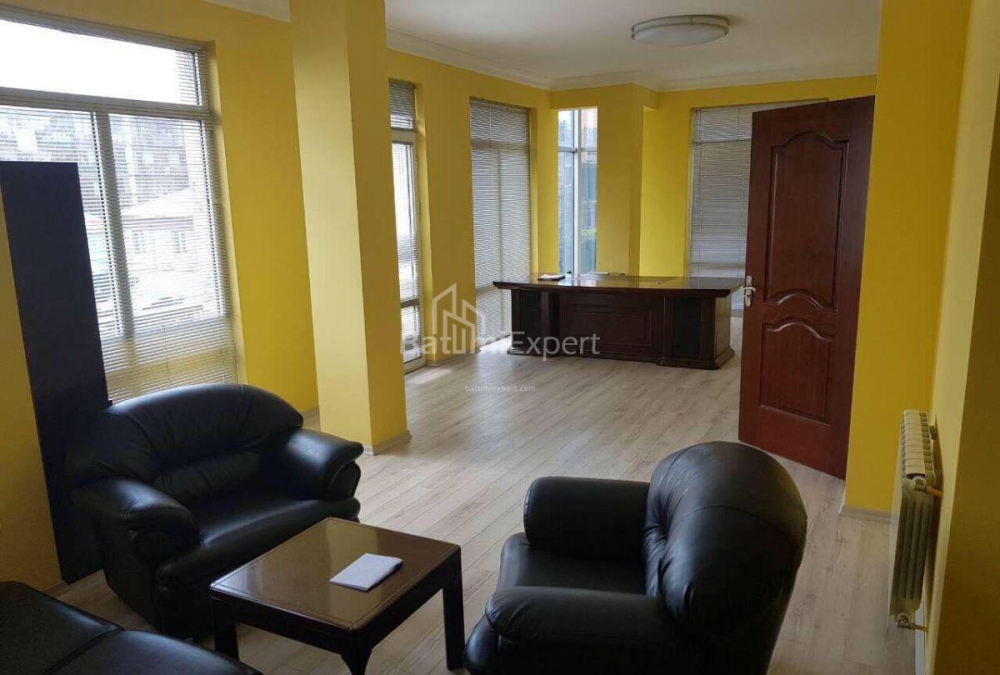 شقة سكنية 122 متر مربع - ميخائيل ليرمونتوف, باتومي, جورجيا
