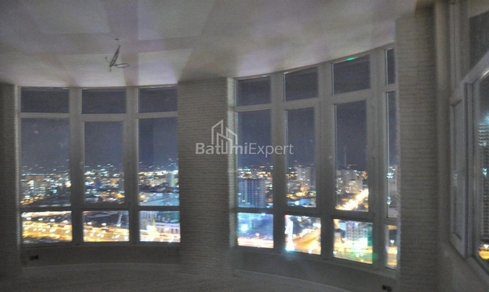 شقة سكنية 106 متر مربع - إيفان جافاخيشفيلي, Batumi, جورجيا