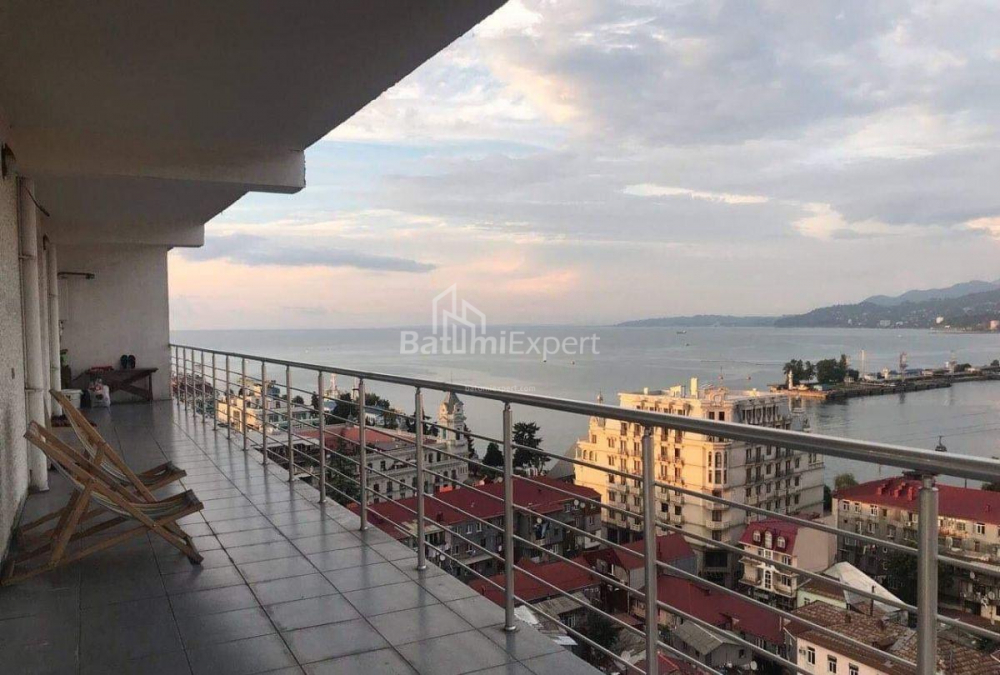 شقة سكنية 160 متر مربع - يوريفسكايا, Batumi, جورجيا