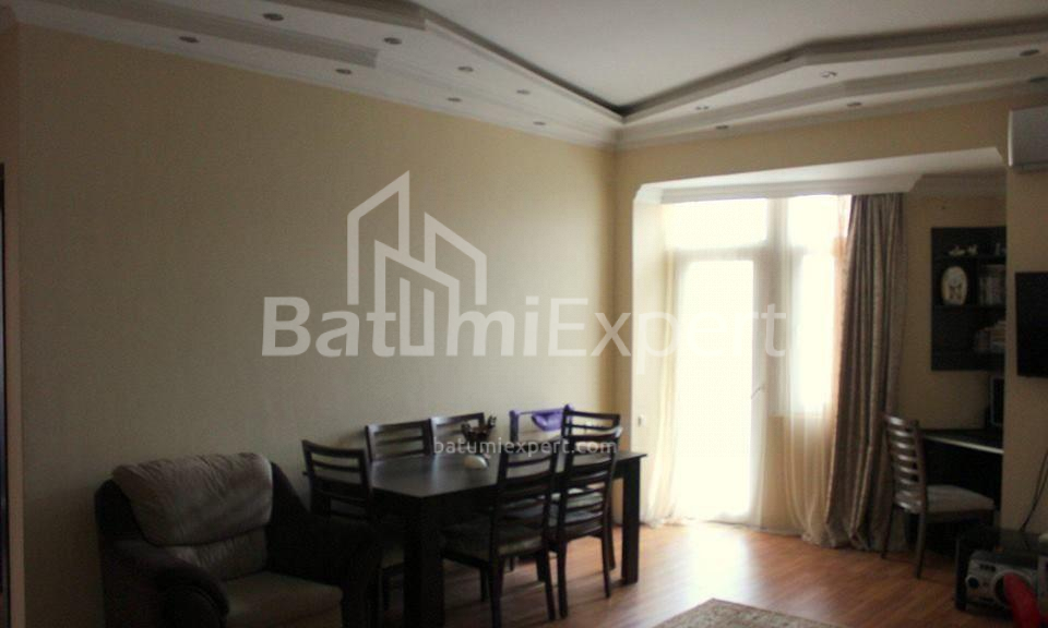 شقة سكنية 100 متر مربع - نيكو بيروسماني, Batumi, جورجيا