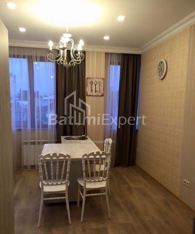 شقة سكنية 50 متر مربع - فاختانغ جورجاسالي, Batumi, جورجيا