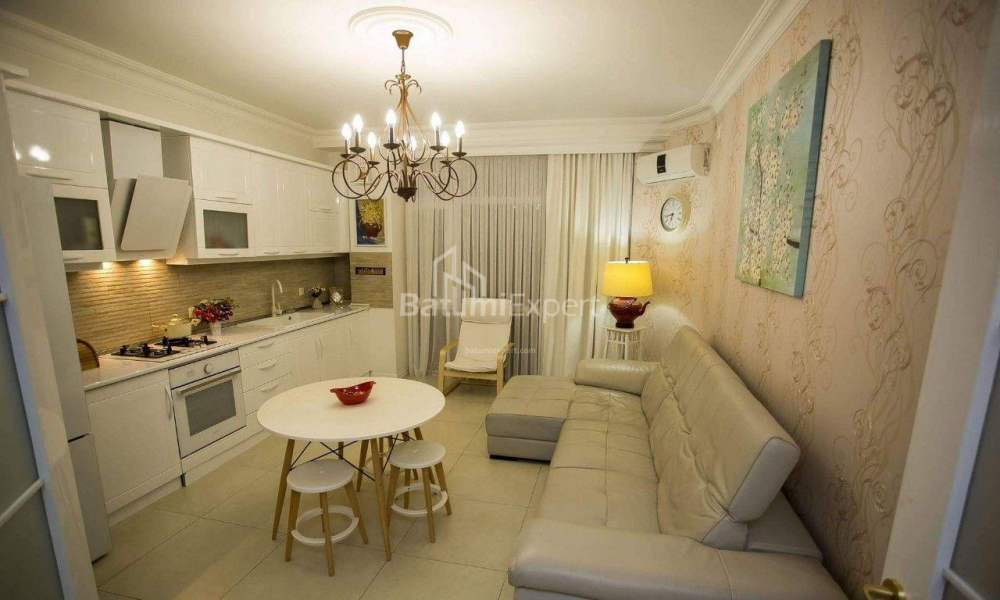 شقة سكنية 128 متر مربع - الملك بارنافاز, Batumi, جورجيا