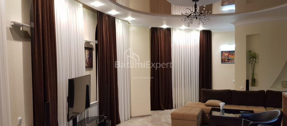 شقة سكنية 133 متر مربع - ايليا تشافتشافادزه, Batumi, جورجيا