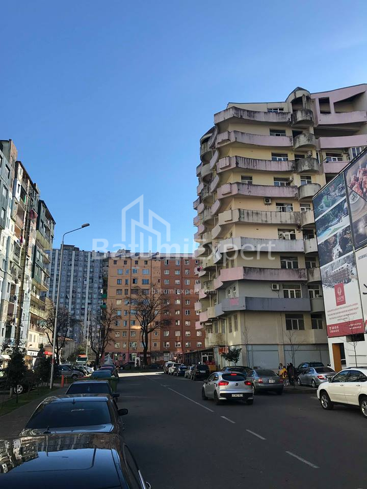 شقة سكنية 380 متر مربع - زورابا جورجيلادزه, Batumi, جورجيا