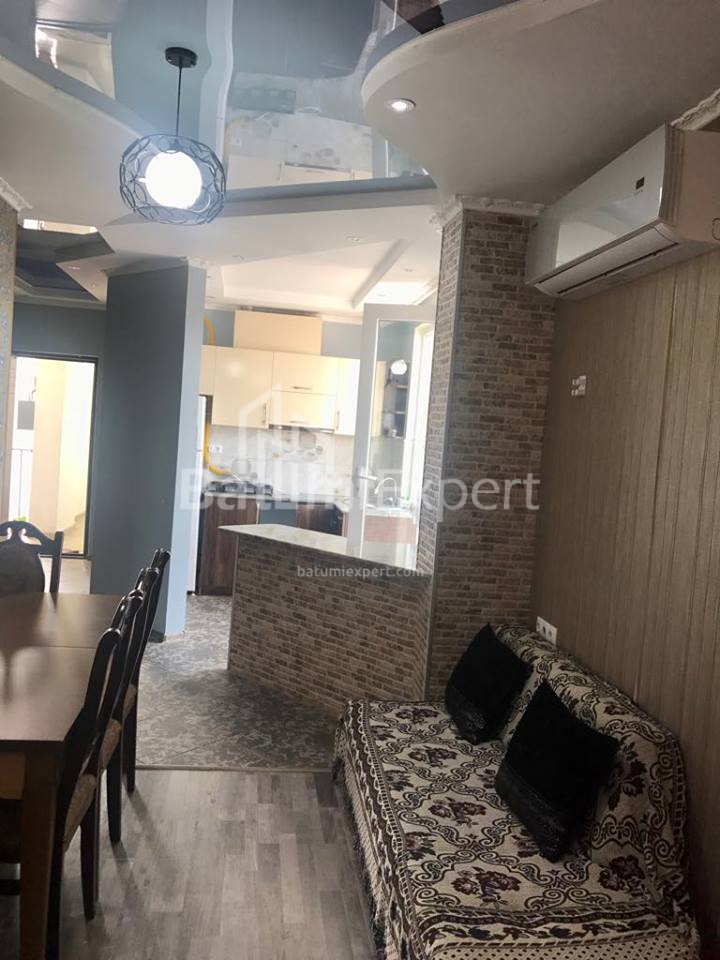 شقة سكنية 72 متر مربع - الكسندرا بوشكين, Batumi, جورجيا