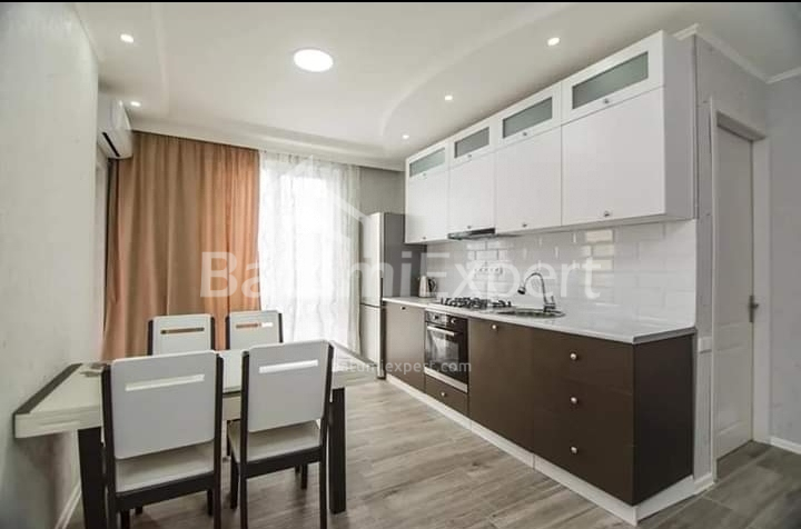 شقة سكنية 71 متر مربع - ديفيد أغماشينيبيلي, باتومي, جورجيا