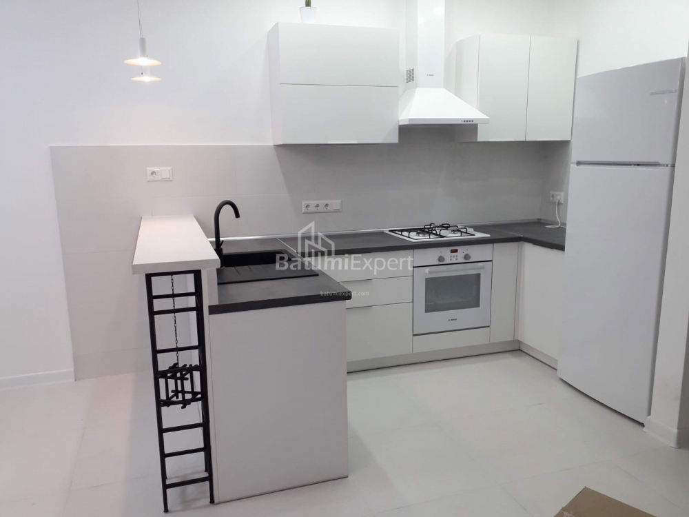 شقة سكنية 93 متر مربع - نيكو بيروسماني, Batumi, جورجيا