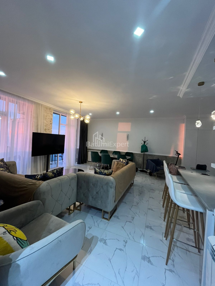 شقة سكنية 105 متر مربع - أنجيسا, Batumi, جورجيا