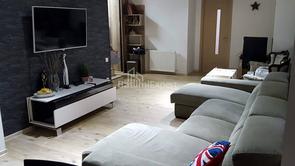 شقة سكنية 230 متر مربع - بيترا مليكيشفيلي, باتومي, جورجيا