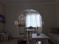 شقة سكنية 2-комн 44 m² - إيفان جافاخيشفيلي, Batumi