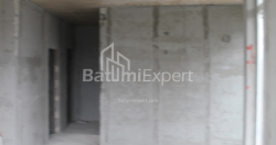 العنصر قيد الإنشاء 55.7 متر مربع - ليش وماريا كاتشينسكي, Batumi, جورجيا