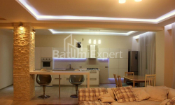 شقة سكنية 160 متر مربع - ايليا تشافتشافادزه, Batumi, جورجيا