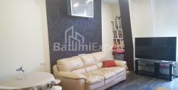 شقة سكنية 3-комн 80 m² - الملك بارنافاز, Batumi