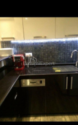 شقة سكنية 3-комн 80 m² - الملك بارنافاز, Batumi