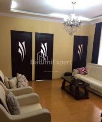 شقة سكنية 4-комн 98 m² - زورابا جورجيلادزه, Batumi
