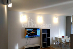 شقة سكنية 3-комн 80 m² - الكسندرا بوشكين, Batumi