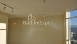 شقة سكنية 106 متر مربع - إيفان جافاخيشفيلي, Batumi, جورجيا