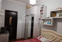 شقة سكنية 3-комн 63 m² - الملك بارنافاز, Batumi