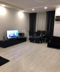 شقة سكنية 2-комн 90 m² - فاختانغ جورجاسالي, Batumi