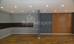 شقة سكنية 4-комн 112 m² - شالفا إيناساريدزه, Batumi