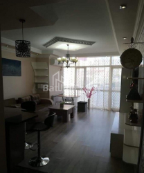 شقة سكنية 85 متر مربع - الملك بارنافاز, Batumi, جورجيا