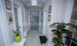 شقة سكنية 120 متر مربع - الملك بارنافاز, Batumi, جورجيا
