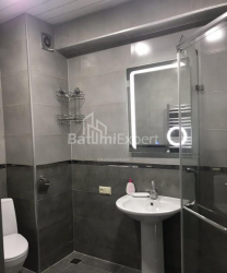 شقة سكنية 73 متر مربع - الملك بارنافاز, Batumi, جورجيا