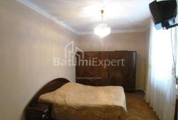 شقة سكنية 4-комн 100 m² - إيفان جافاخيشفيلي, Batumi