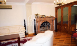 شقة سكنية 4-комн 120 m² - زورابا جورجيلادزه, Batumi