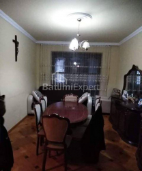 شقة سكنية 74 متر مربع - إيفان جافاخيشفيلي, Batumi, جورجيا