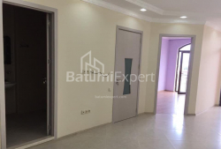 شقة سكنية 4-комн 73 m² - ايليا تشافتشافادزه, Batumi