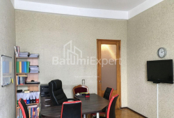 شقة سكنية 175 متر مربع - الملك بارنافاز, Batumi, جورجيا