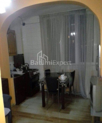 شقة سكنية 4-комн 80 m² - بيترا مليكيشفيلي, Batumi