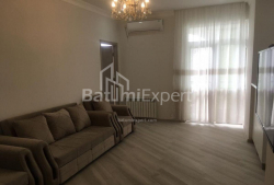 شقة سكنية 80 متر مربع - شالفا إيناساريدزه, Batumi, جورجيا