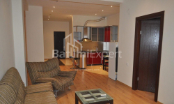 شقة سكنية 3-комн 85 m² - زورابا جورجيلادزه, Batumi