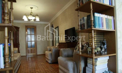 شقة سكنية 3-комн 90 m² - الملك بارنافاز, Batumi