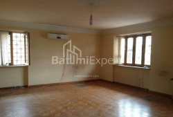 شقة سكنية 3-комн 92 m² - 26 مايو, Batumi