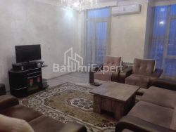 شقة سكنية 90 متر مربع - الكسندرا بوشكين, باتومي, جورجيا