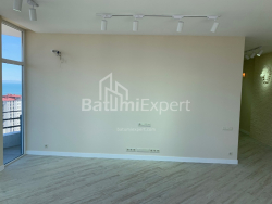 شقة سكنية 106 متر مربع - إيفان جافاخيشفيلي, Batumi, جورجيا