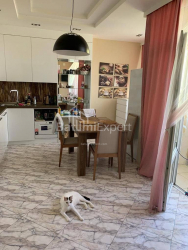 شقة سكنية 2-комн 90 m² - فازها بشافيلا, Batumi