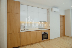 شقة سكنية 84 متر مربع - زقاق الأبطال, باتومي, جورجيا