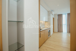 شقة سكنية 84 متر مربع - زقاق الأبطال, باتومي, جورجيا