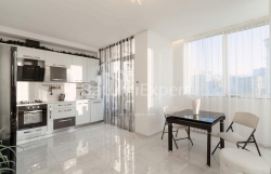 شقة سكنية 3-комн 76.5 m² - نيكو بيروسماني, Batumi