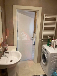 شقة سكنية 77 متر مربع - الملك بارنافاز, Batumi, جورجيا