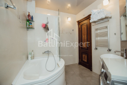 شقة سكنية 108 متر مربع - يوسف كوبالادزه, Batumi, جورجيا